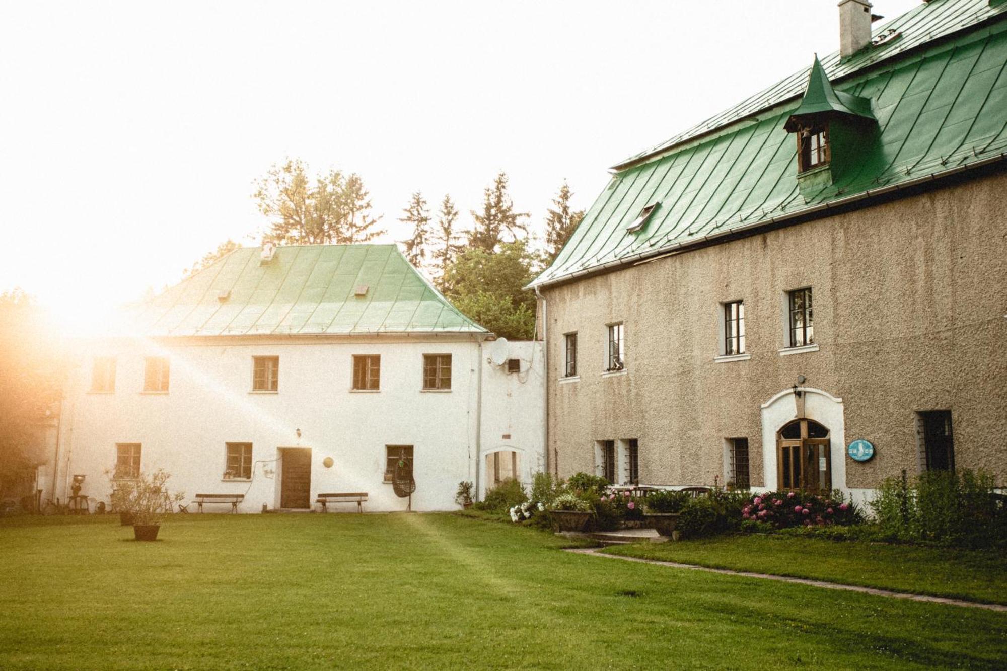 Lesny Dwor W Gorach Sowich Hotell Woliborz Exteriör bild