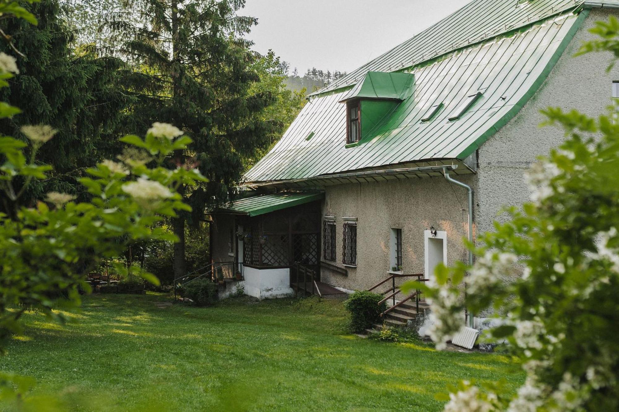 Lesny Dwor W Gorach Sowich Hotell Woliborz Exteriör bild