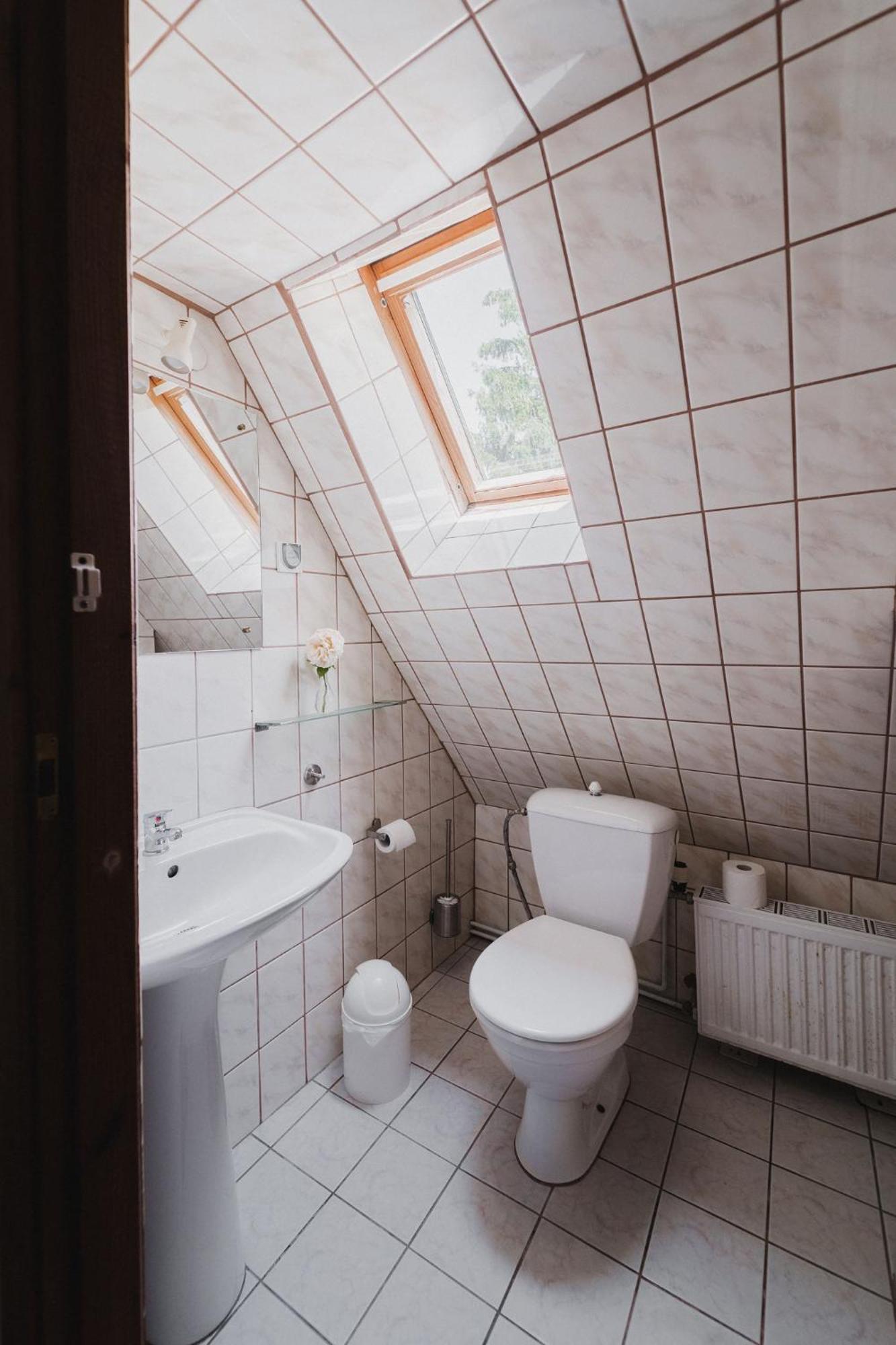 Lesny Dwor W Gorach Sowich Hotell Woliborz Rum bild
